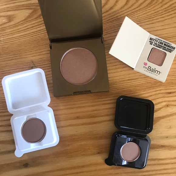 Bronzer Samples, New - Picture 2 of 2